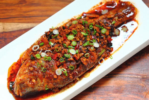 Braised fish i Hot Spices