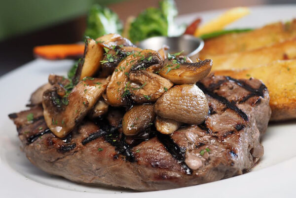 Sliced Chicken with Mushroom